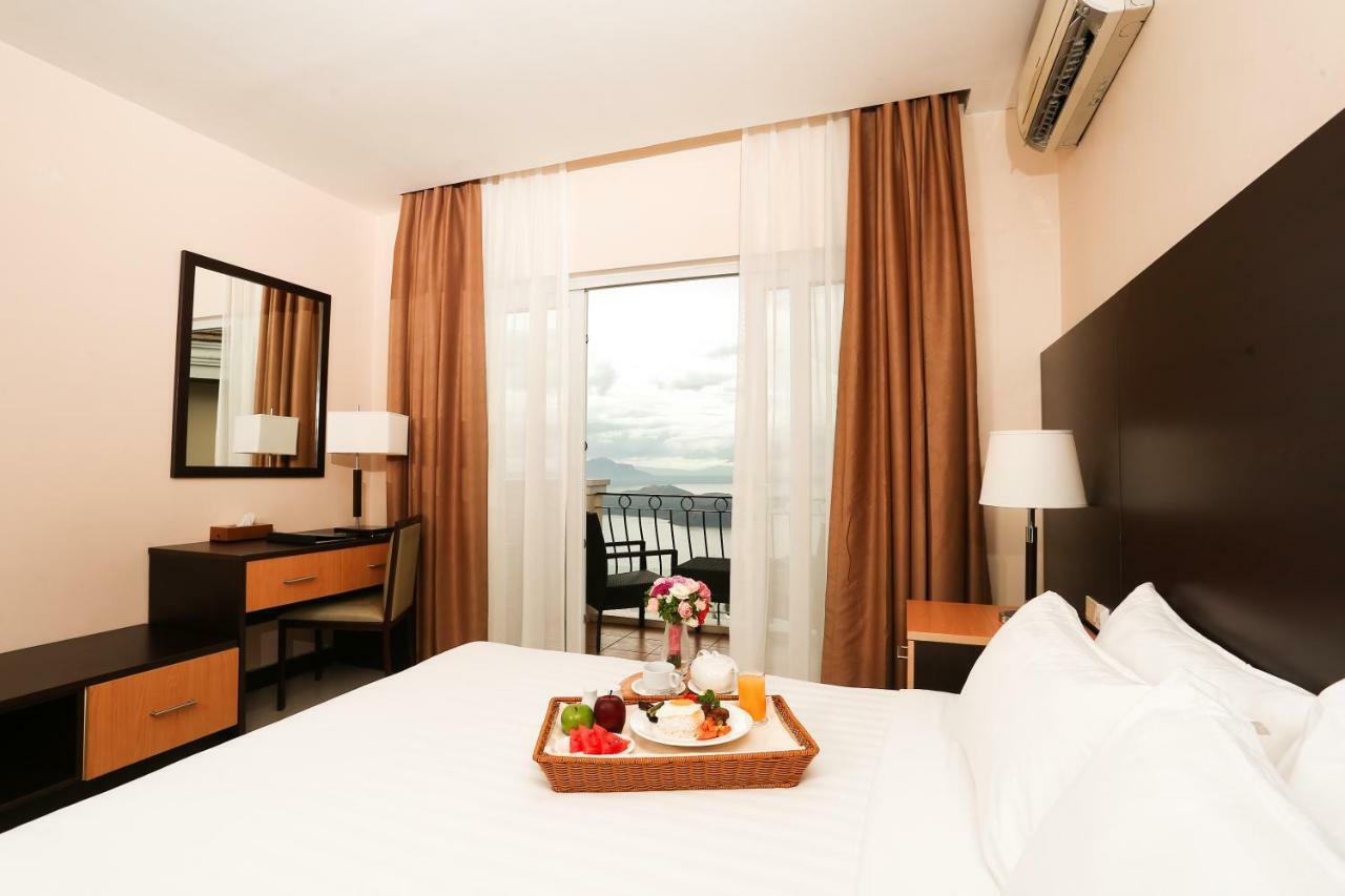 The Lake Hotel Tagaytay Tagaytay City Luaran gambar